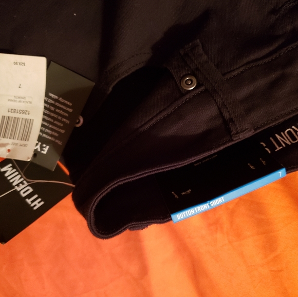 Women Chorts - Picture 4 of 16